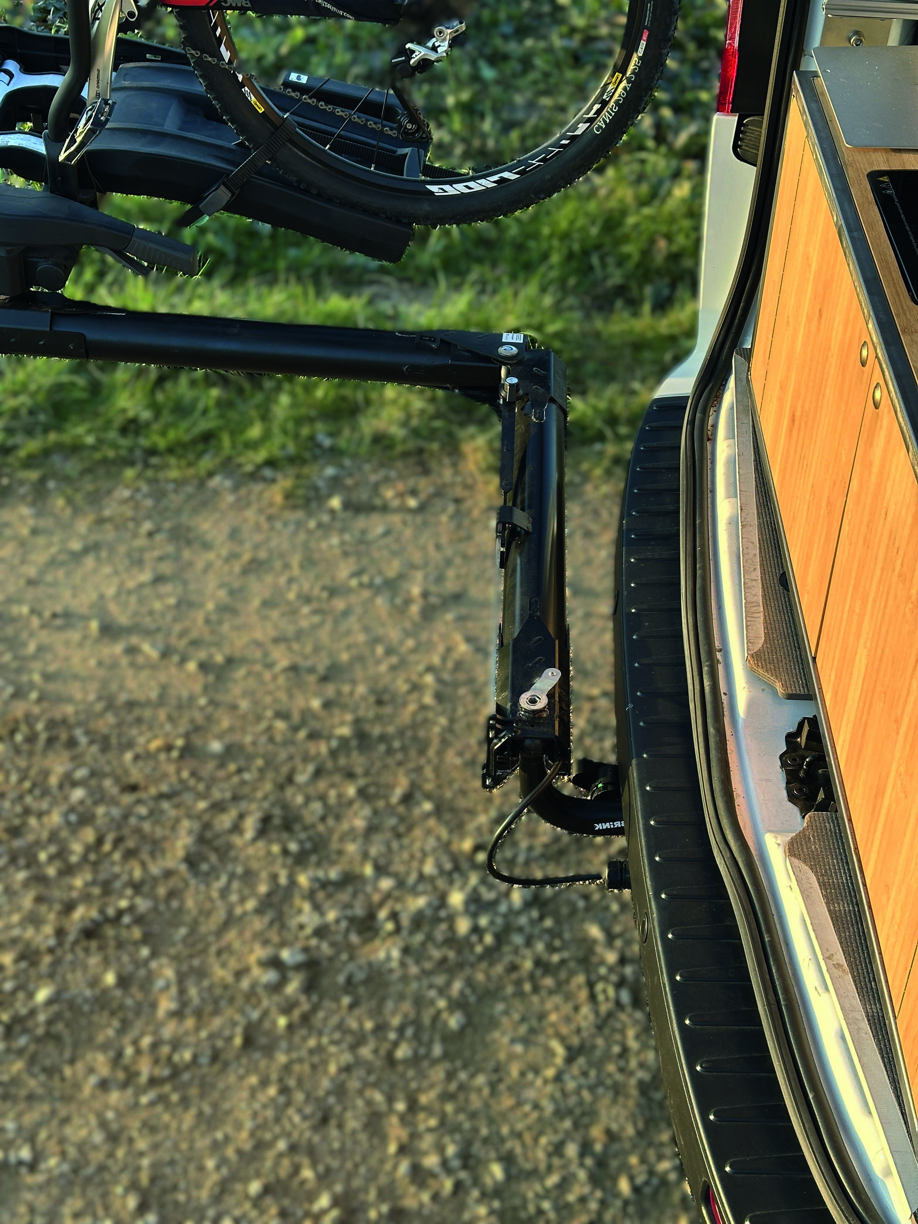 EuroCarry - The SpaceMaker linksschwenkend